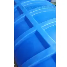 Емкость пластиковая пищевая горизонтальная круглая 500л синяя бочка  для живой рыбы усиленная в Украине