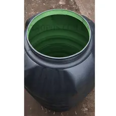 Емкость пластиковая трехслойная вертикальная черная 500л  для капельного орошения на дачу в Украине