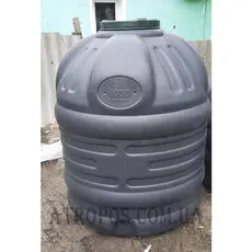 Емкость пластиковая трехслойная вертикальная черная 1000л низкая кубовый бак для полива огорода в Украине